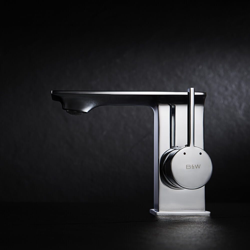 Смеситель для раковины Black&White Universe хром (7100U)