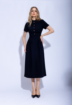 Женское чёрное платье миди на пуговицах