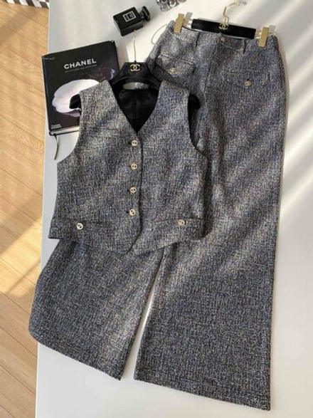 Костюм CHANEL