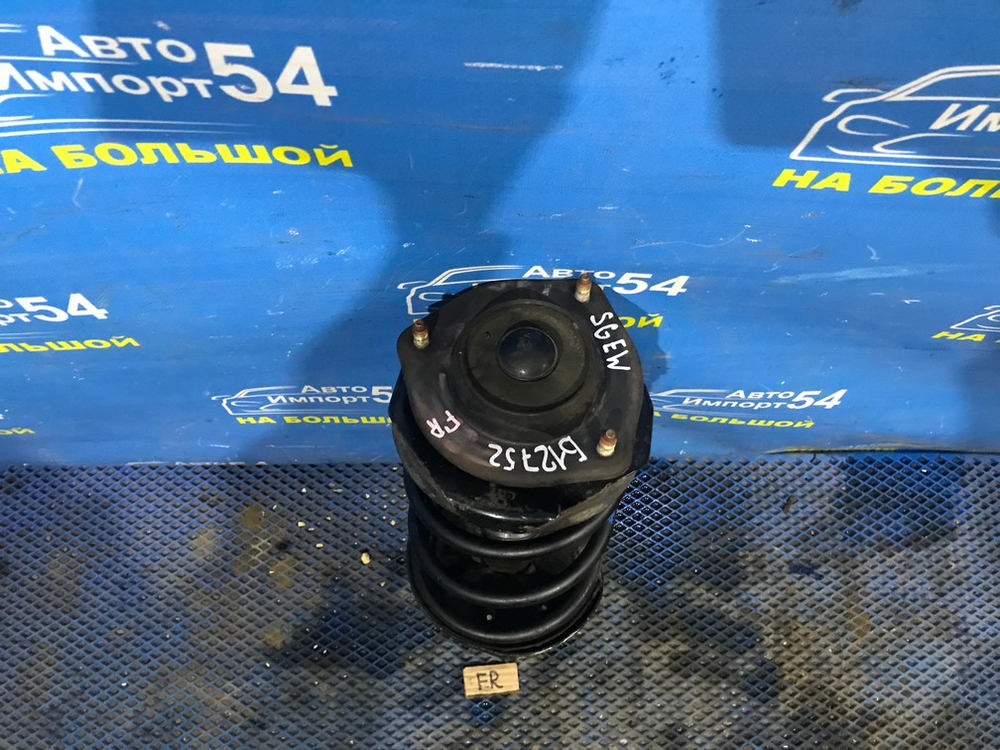 Стойка передняя правая MAZDA BONGO FRIENDEE 1999-2005