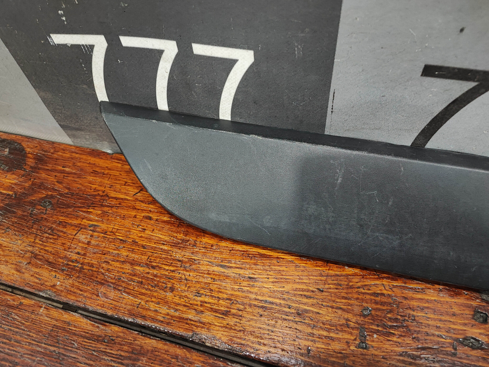 Накладка двери задней правой Kia Rio 4 X-Line 17-нв Б/У Оригинал 87724H0500