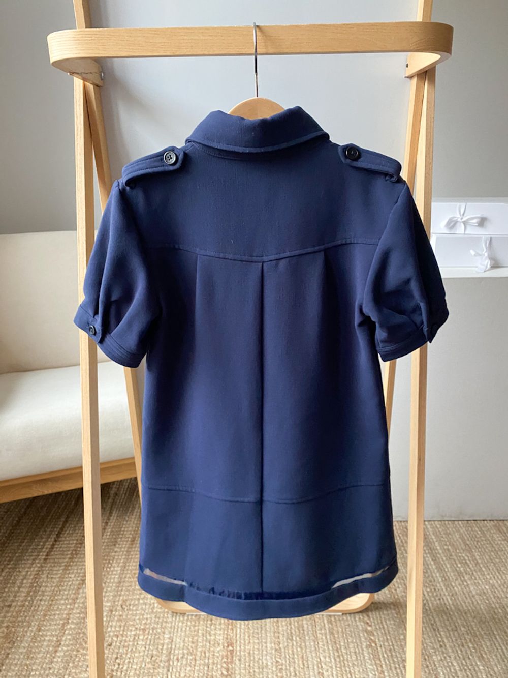 Платье Karl Lagerfeld, 128