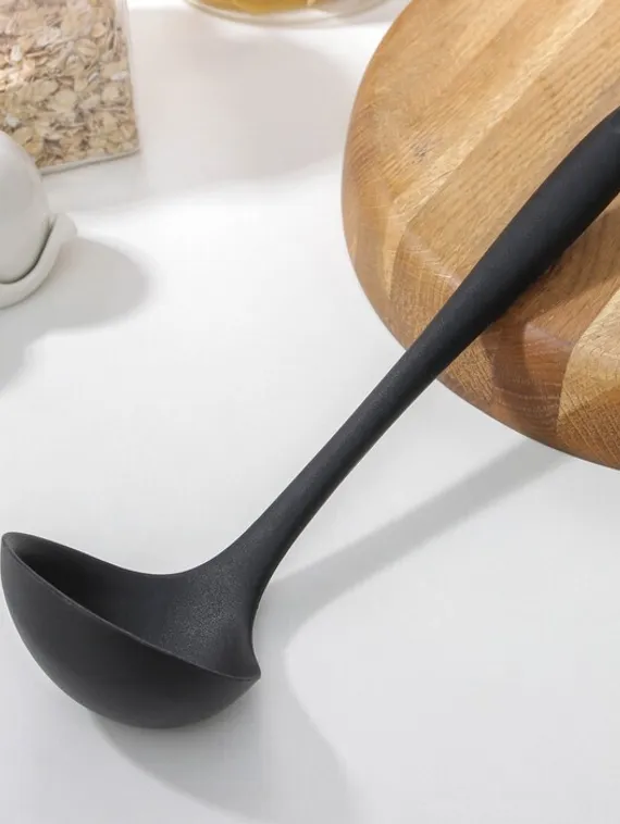 Половник Black, нейлон