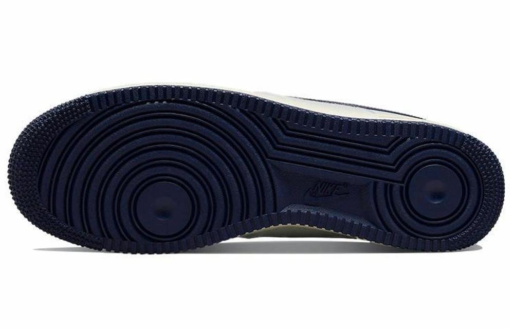 Кроссовки Nike Air Force 1 Low '07 Lv8