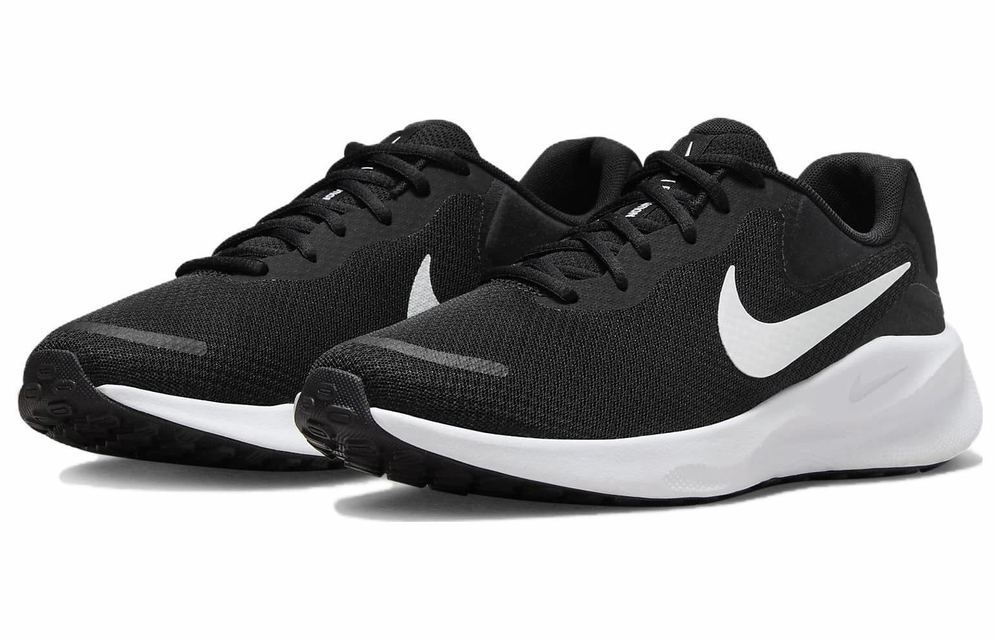 Кроссовки Nike Revolution 7