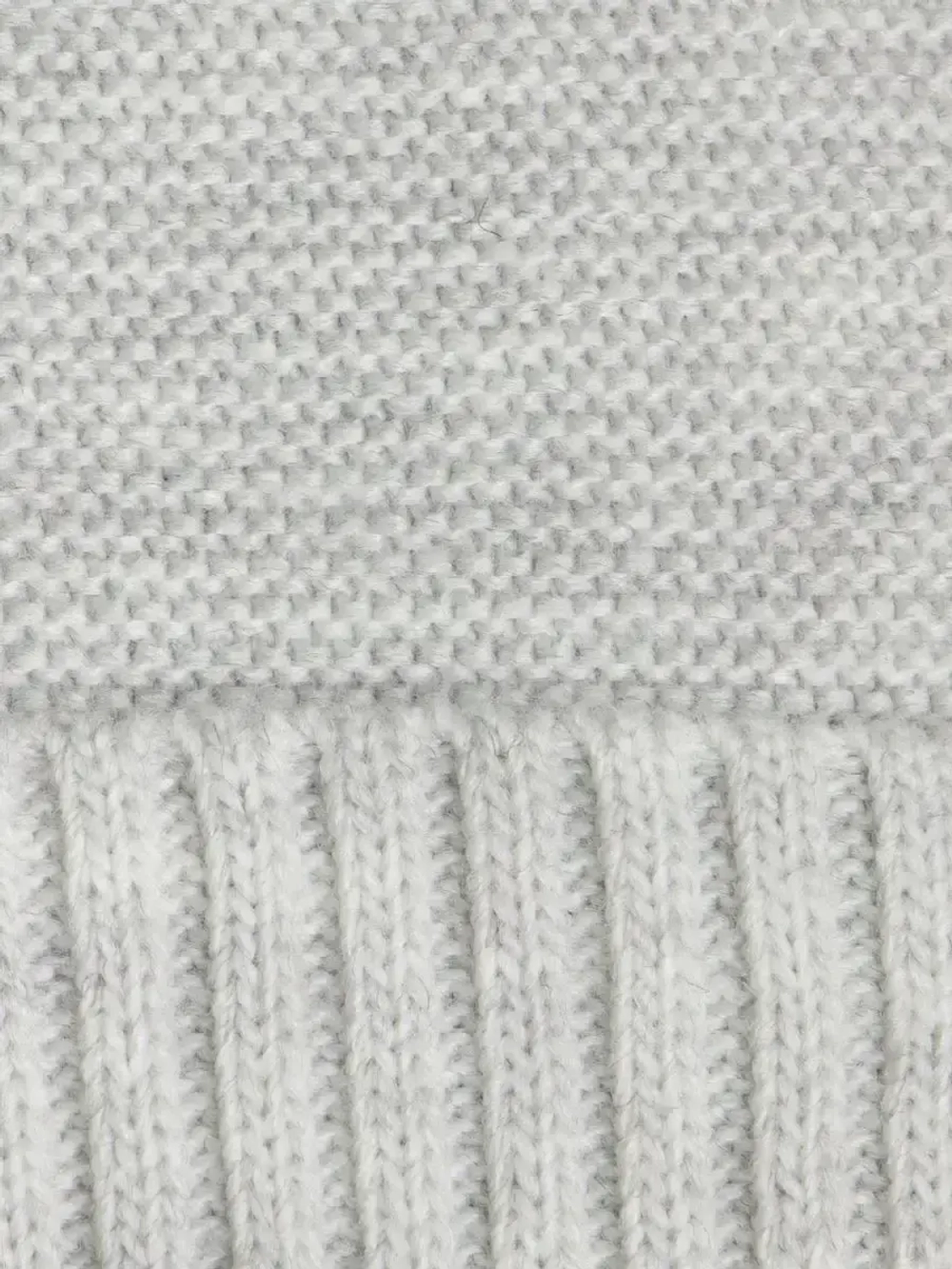 Шапка и снуд вязаная демисезонная для детей