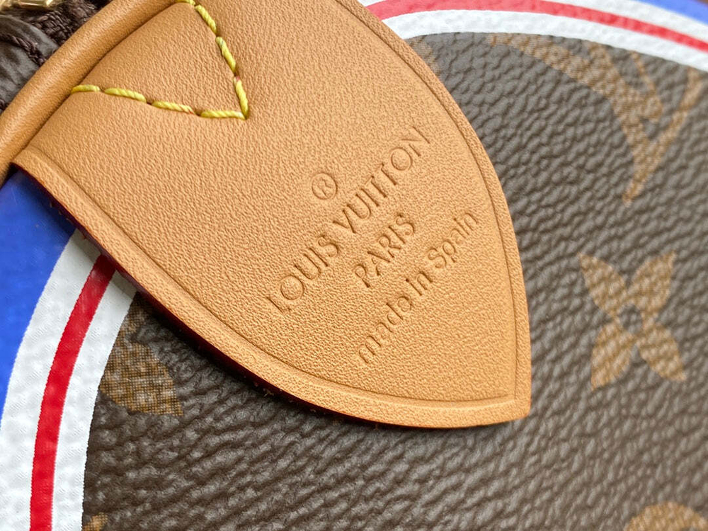 Louis Vuitton Speedy 30