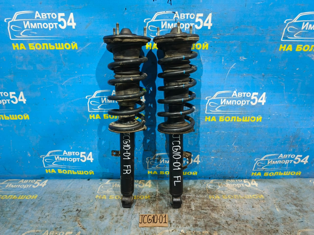 Стойка передняя правая TOYOTA BREVIS 2002