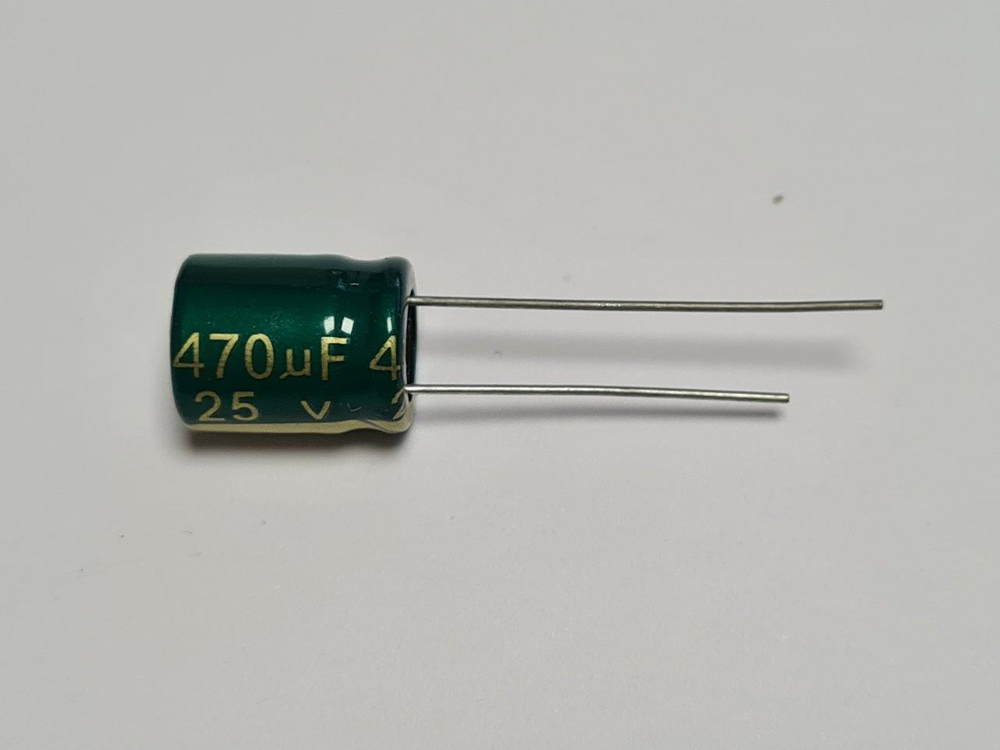 Конденсатор 470uF 25V