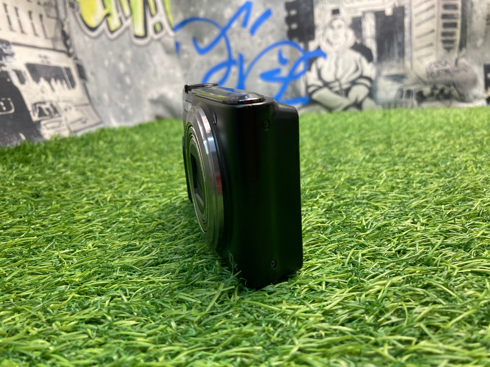 Casio Exilim EX-H15