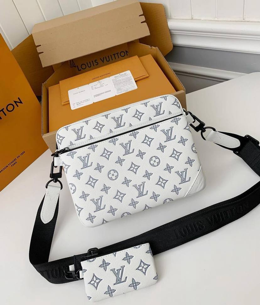 Сумка-мессенжер Louis Vuitton
