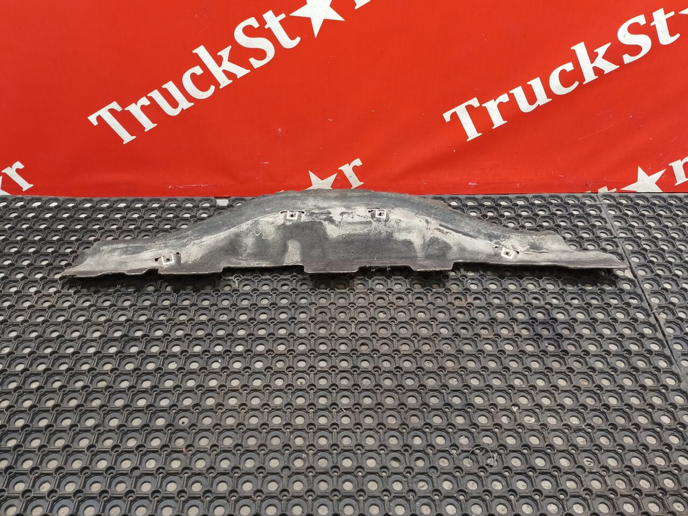 Шумоизоляция двигателя правая 2020г