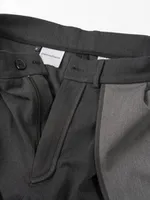 Контрастные брюки с накладными карманами