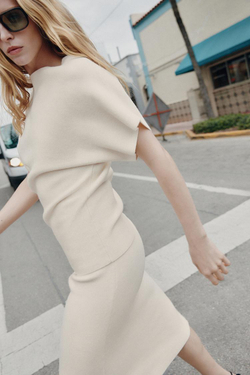 ZARA СВИТЕР С ШИРОКИМИ РУКАВАМИ, ЭКРЮ