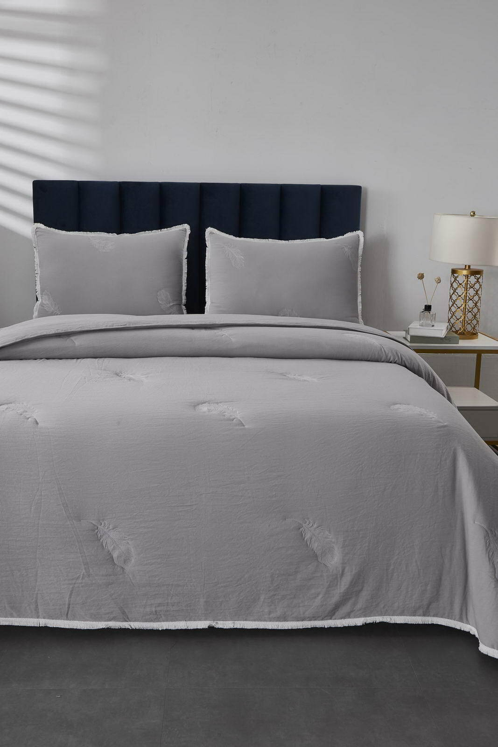 Покрывало 230x250 и 2 наволочки 50х70 Sofi De MarkO Наоми сиреневое