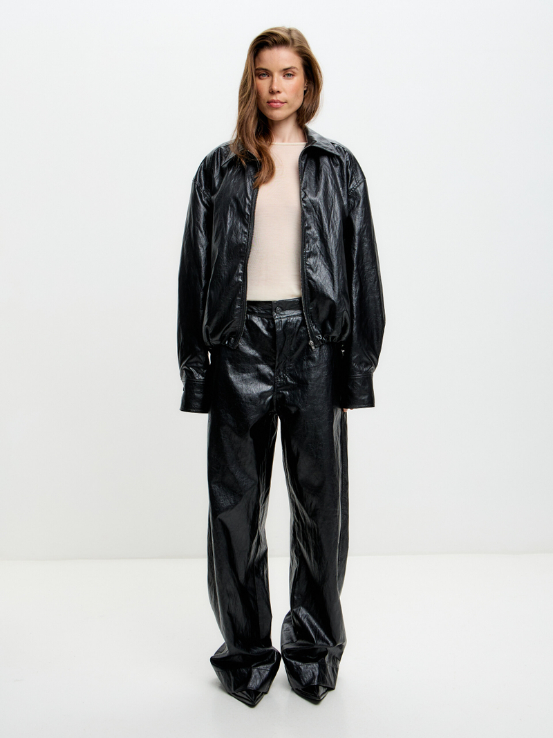 Брюки из экокожи UNI