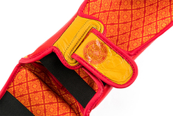 UFC Premium True Thai Защита голени, цвет красный, размер XL