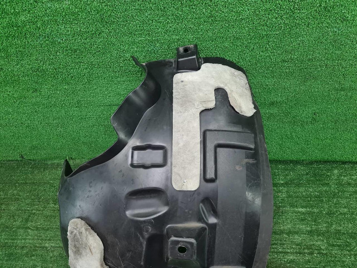 Подкрылок передний правый Mercedes GLE C292 15-19