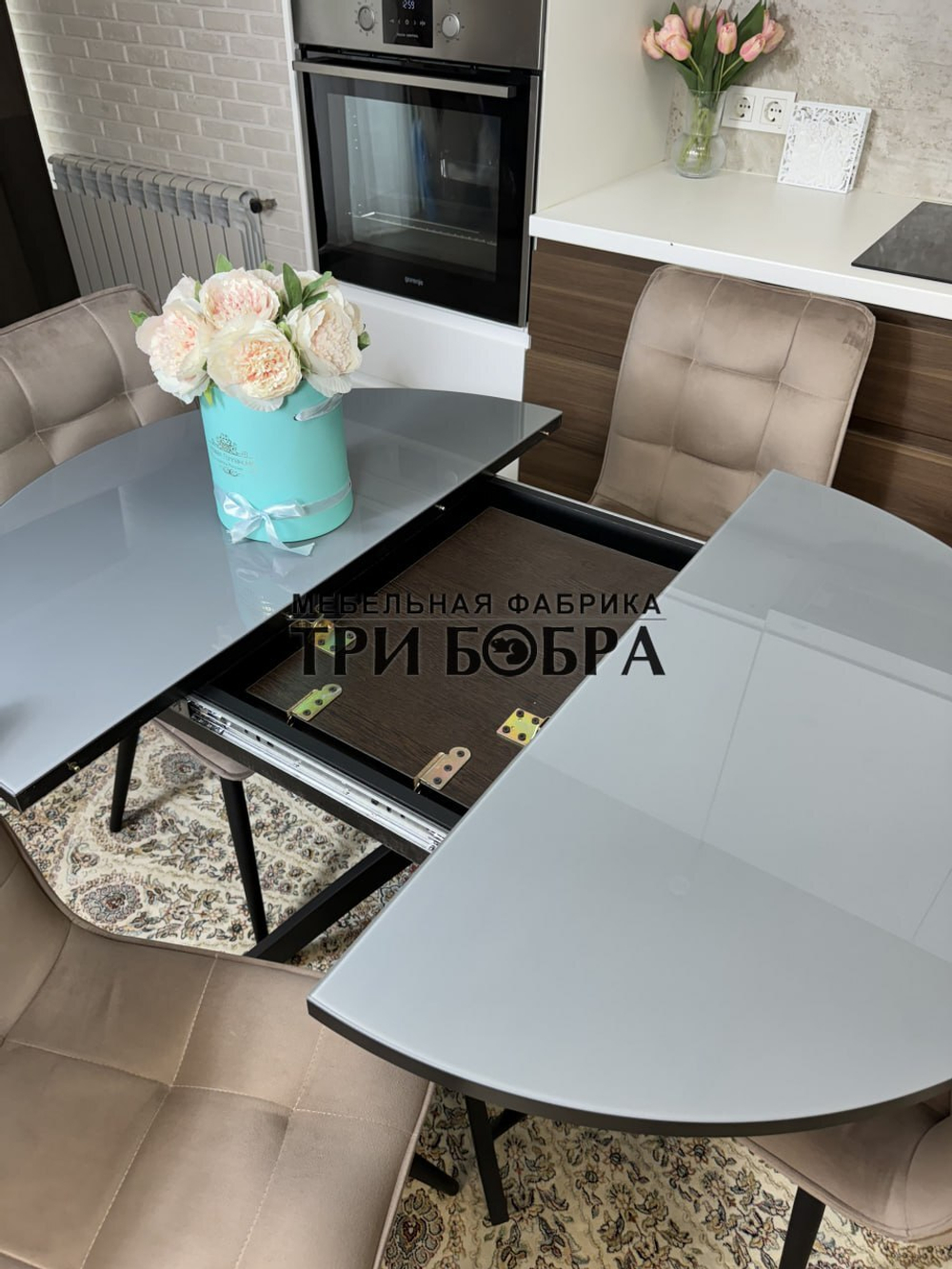 Круглый стеклянный раздвижной стол и стулья "ГУЧИ" капучино