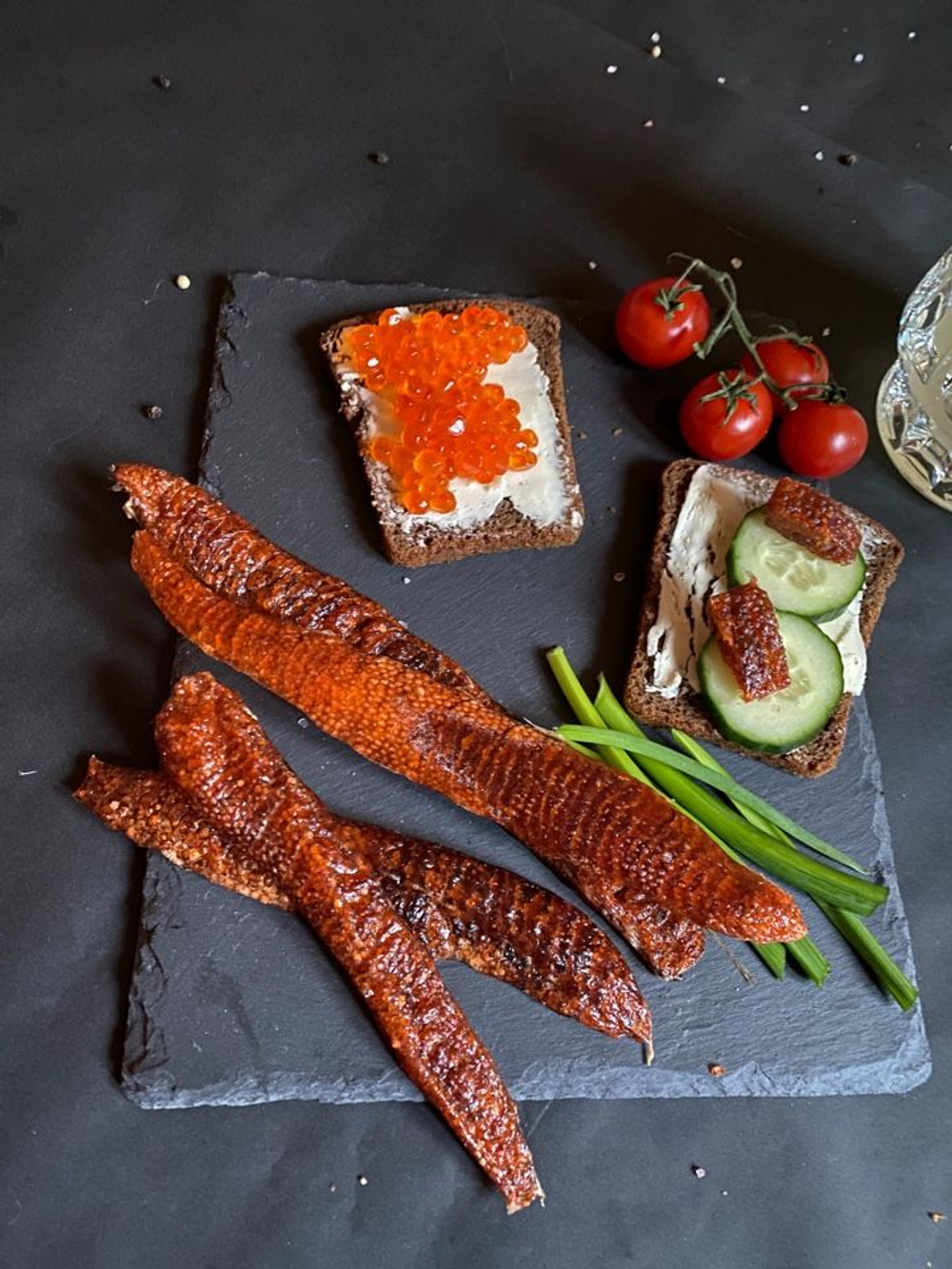 икра форели вяленая, подкопченая, слабосоленая - истык форели- 50 грамм