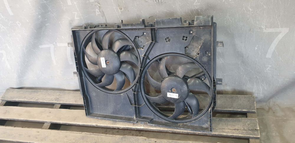 Диффузор вентилятора радиатора Peugeot Boxer 2  Б/У Оригинал 1365649080