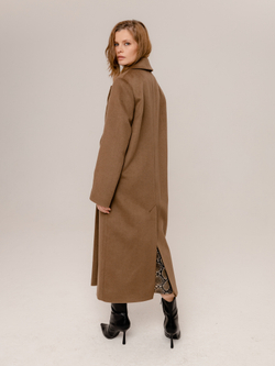 Пальто из шерсти коричневое