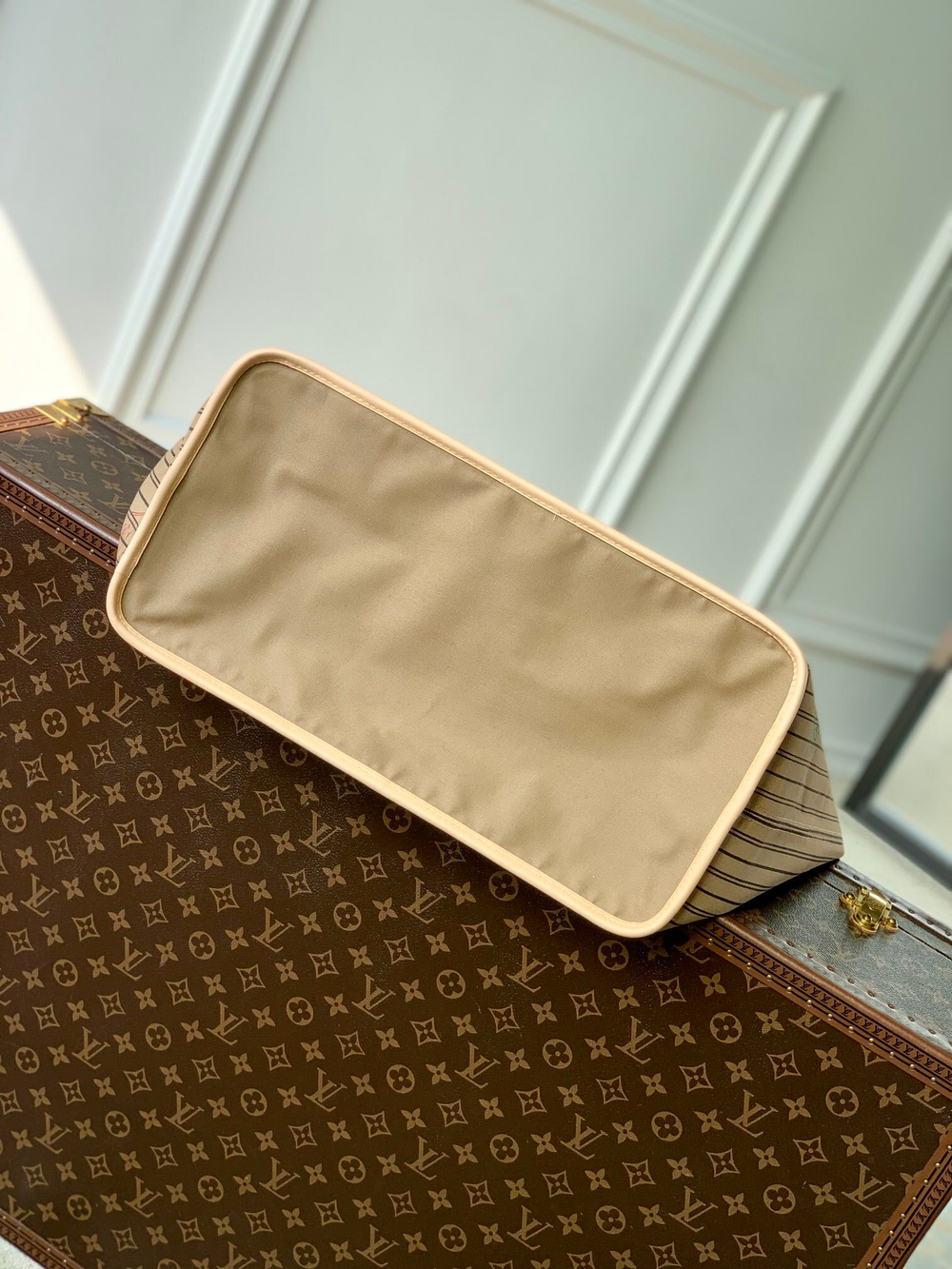 Louis Vuitton Neverfull Bandouliere Inside Out GM