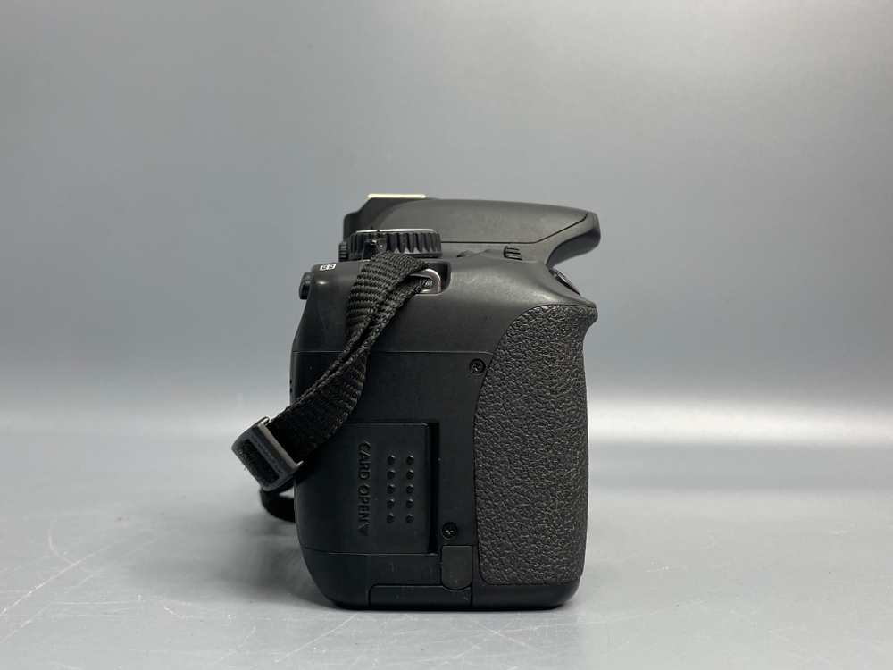 Canon EOS 650D EF-S 18-55mm 50.000 кадров