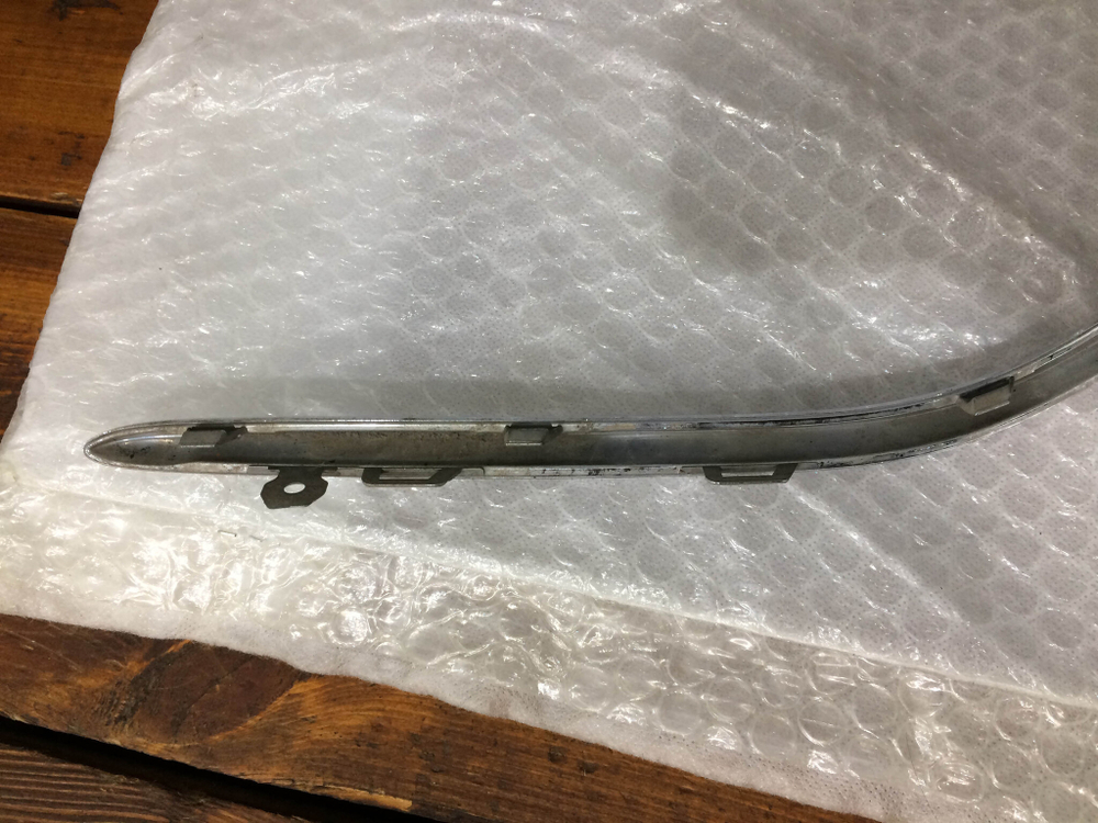 Молдинг заднего бампера Mercedes E Coupe (C238) 16-нв Б/У Оригинал A2388859600