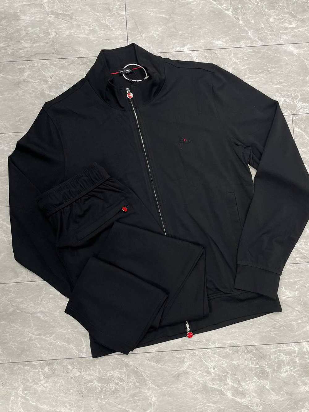 Костюм Kiton