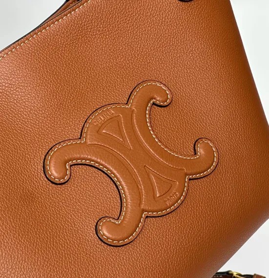 Сумка Celine CABAS ANAÏS CUIR TRIOMPHE коричневая
