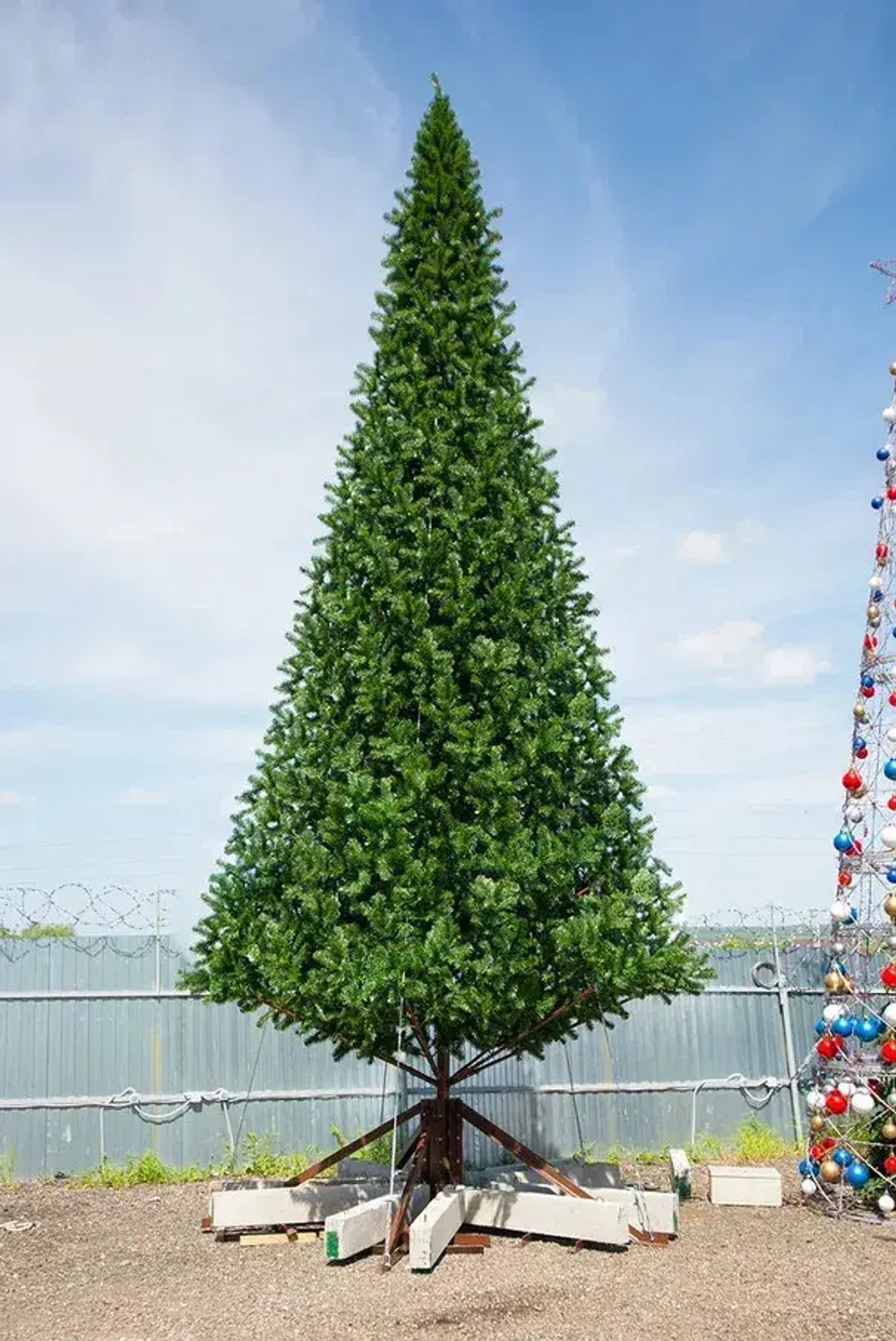 Уличная искусственная елка Альпийская зеленая 5 м., ствольная, ПВХ, Green Trees (GT5APVC)