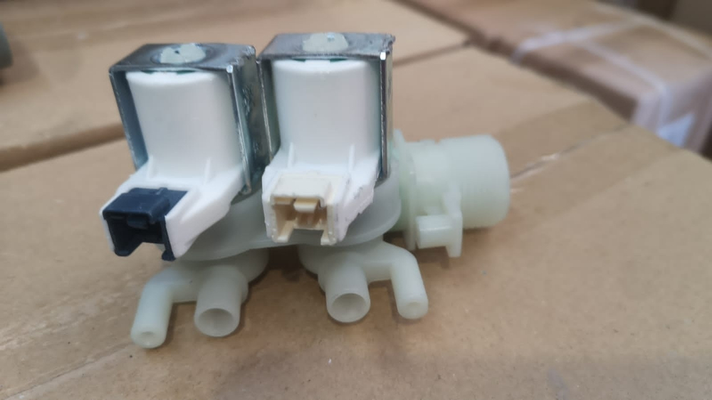 Клапан заливной КЭН 2 90 Indesit Индезит мини фишка