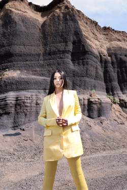 Зауженные брюки прямого кроя