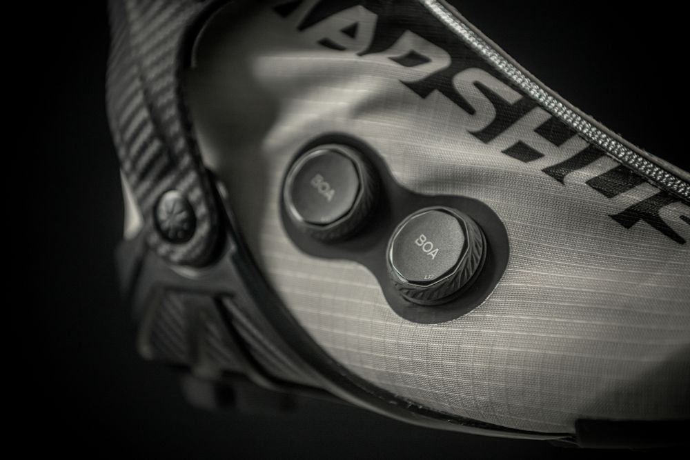 Женские профессиональные лыжные ботинки Madshus W RACE PRO BOA® SKATE (2025/2026) для конькового хода