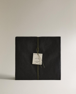 Zara Home Свеча ароматическая Verdant Forest 1350 г, растительный воск, аромат древесный, Коричневый