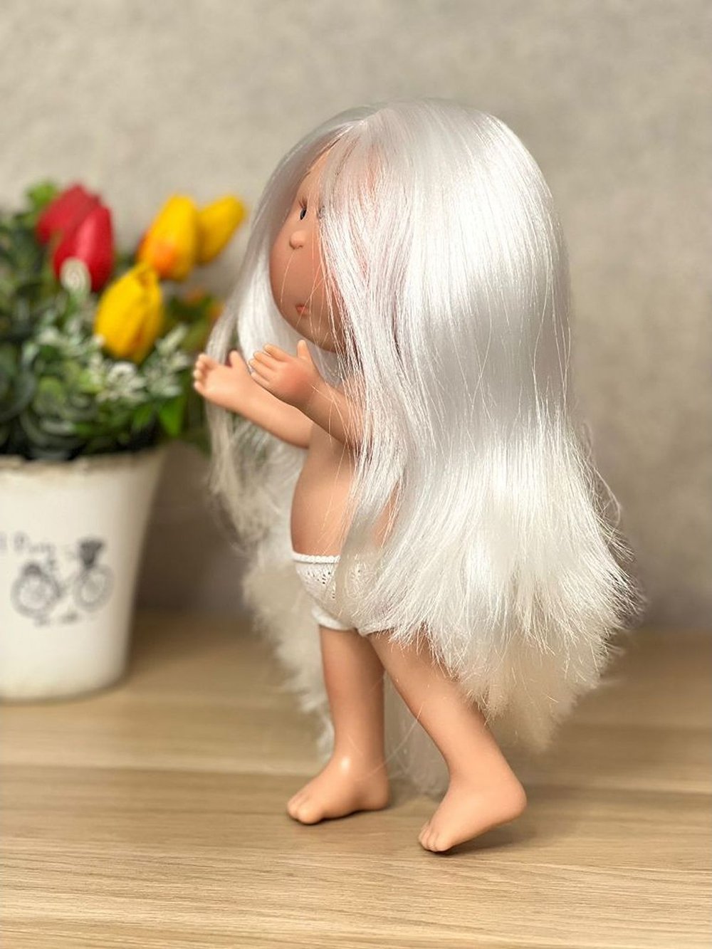 Кукла Nines виниловая 30см MIA без одежды (3000W27A)