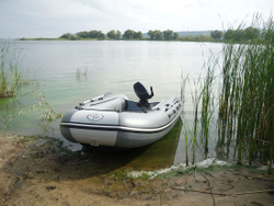 Лодка ПВХ COMPAS 380S