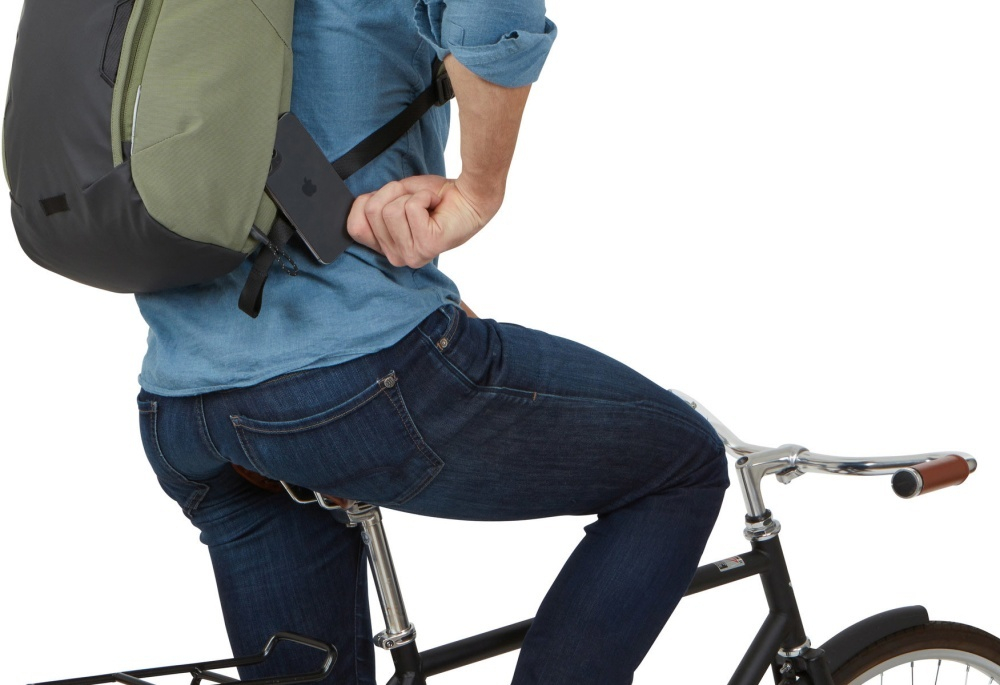 Рюкзак для ноутбука Thule Paramount Commuter Backpack 18L TPCB18OLVN Olivine (3204730)