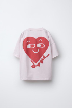 ZARA ФУТБОЛКА С ПРИНТОМ «СЕРДЕЧКИ», РОЗОВЫЙ