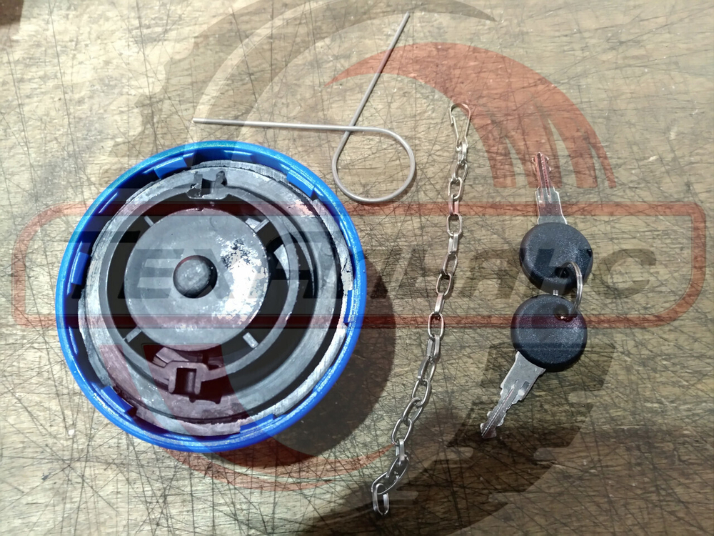 Крышка топливного бака VOE15171144