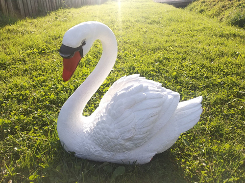 Лебедь белый большой (полистоун)