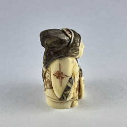 Статуэтка нэцкэ Бэндзайтэн (или Бэнтэн)