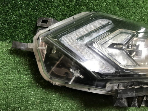 Битая Фара левая Nissan Qashqai j11 17-23 галоген