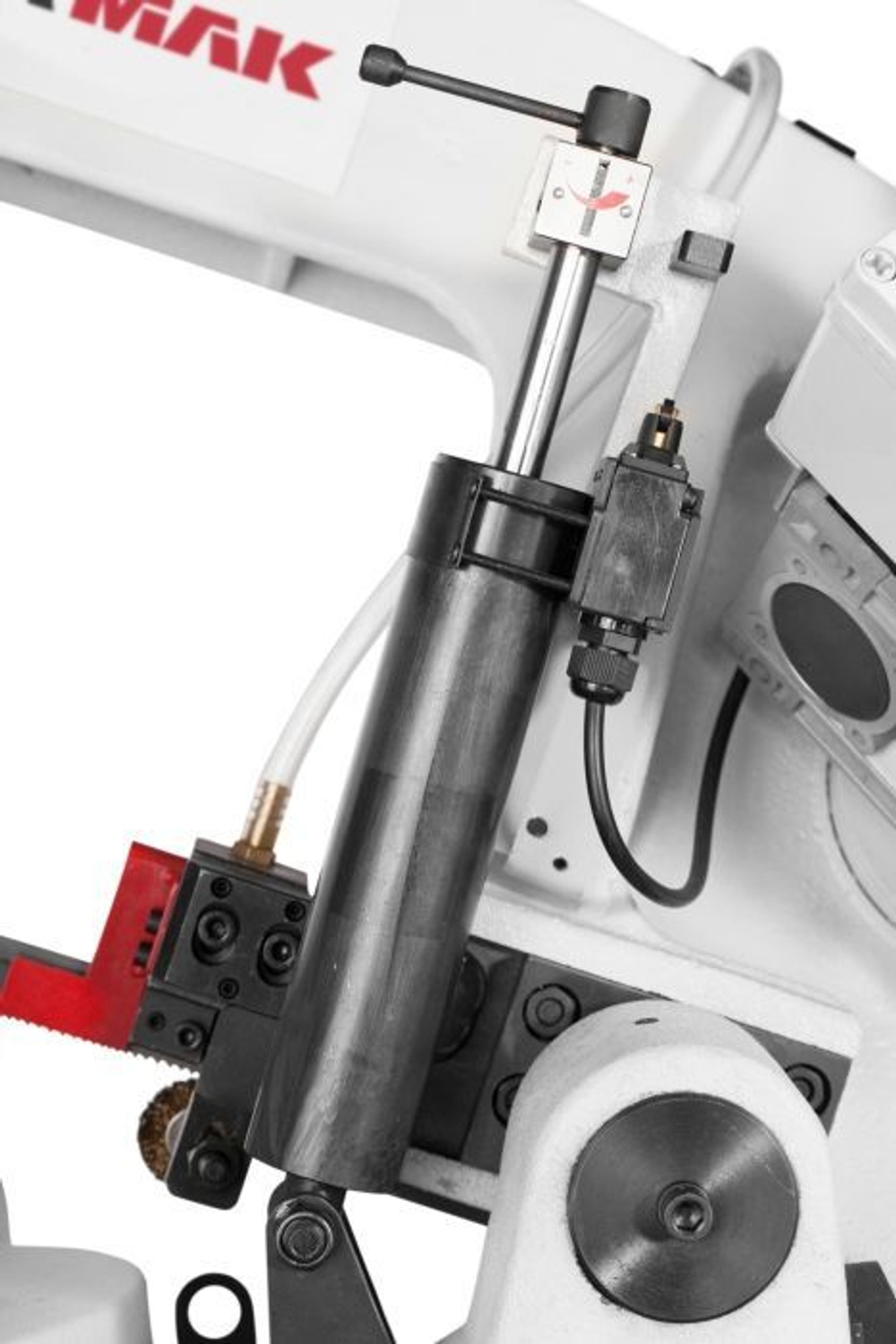 Ленточнопильный отрезной станок Cormak HBS 320