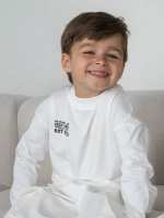 Белый лонгслив оверсайз для школы