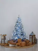 Заснеженная елка с гирляндой «Форесто» холодный свет (Литая+пвх) 150 см / 1,5 м