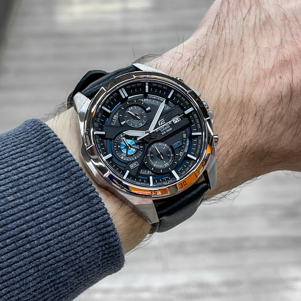 Casio EFR-556L-1A