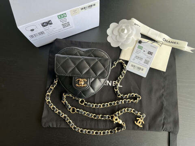 Chanel Heart Bag 11 cm