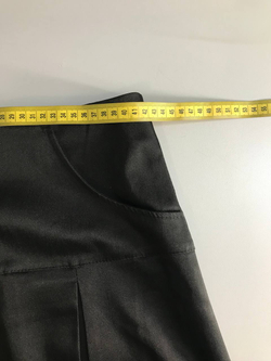 Юбка короткая, визуально на 48 размер